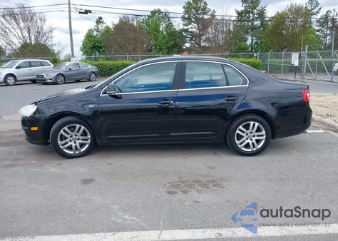2007 Volkswagen Jetta Wolfsburg Edition из США, поврежденный, VIN 3VWEF71K17M180297